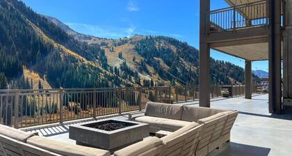 Steps away from Alta Ski Area | Outdoor Pool w/ Stunning Mountain View