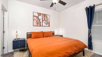 3 bedrooms, desk, iron/ironing board, free WiFi