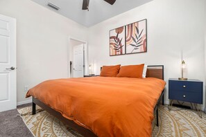 2 Schlafzimmer, Schreibtisch, Bügeleisen/Bügelbrett, kostenloses WLAN