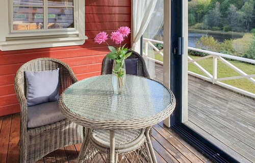 Stunning home in Farsund with WiFi