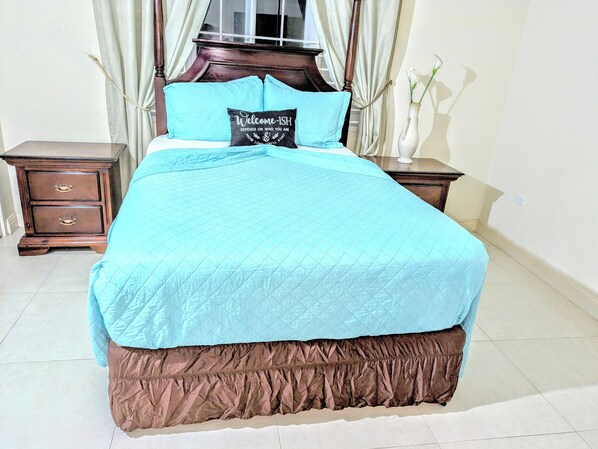 3 chambres, fer et planche à repasser, Wi-Fi, literie fournie