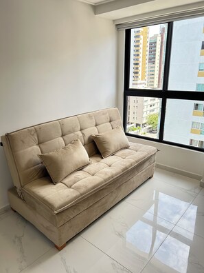 1 bedroom, hypo-allergenic bedding, laptop workspace, blackout curtains - Melhores Flats (João Pessoa)