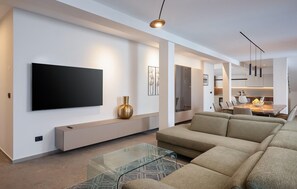Smart TV, ping pong - Awesome home in Salvela with sauna (Salvela)