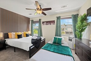 3 室のベッドルーム、アイロン / アイロン台、WiFi、ベッドシーツ