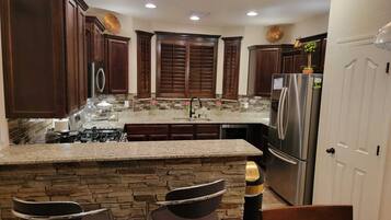 Microwave, oven, stovetop, dishwasher