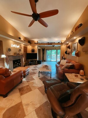 Smart TV, fireplace, DVD player, books