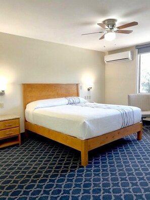 普通客房 | 書桌、手提電腦工作空間、遮光窗簾/窗簾、熨斗/熨衫板