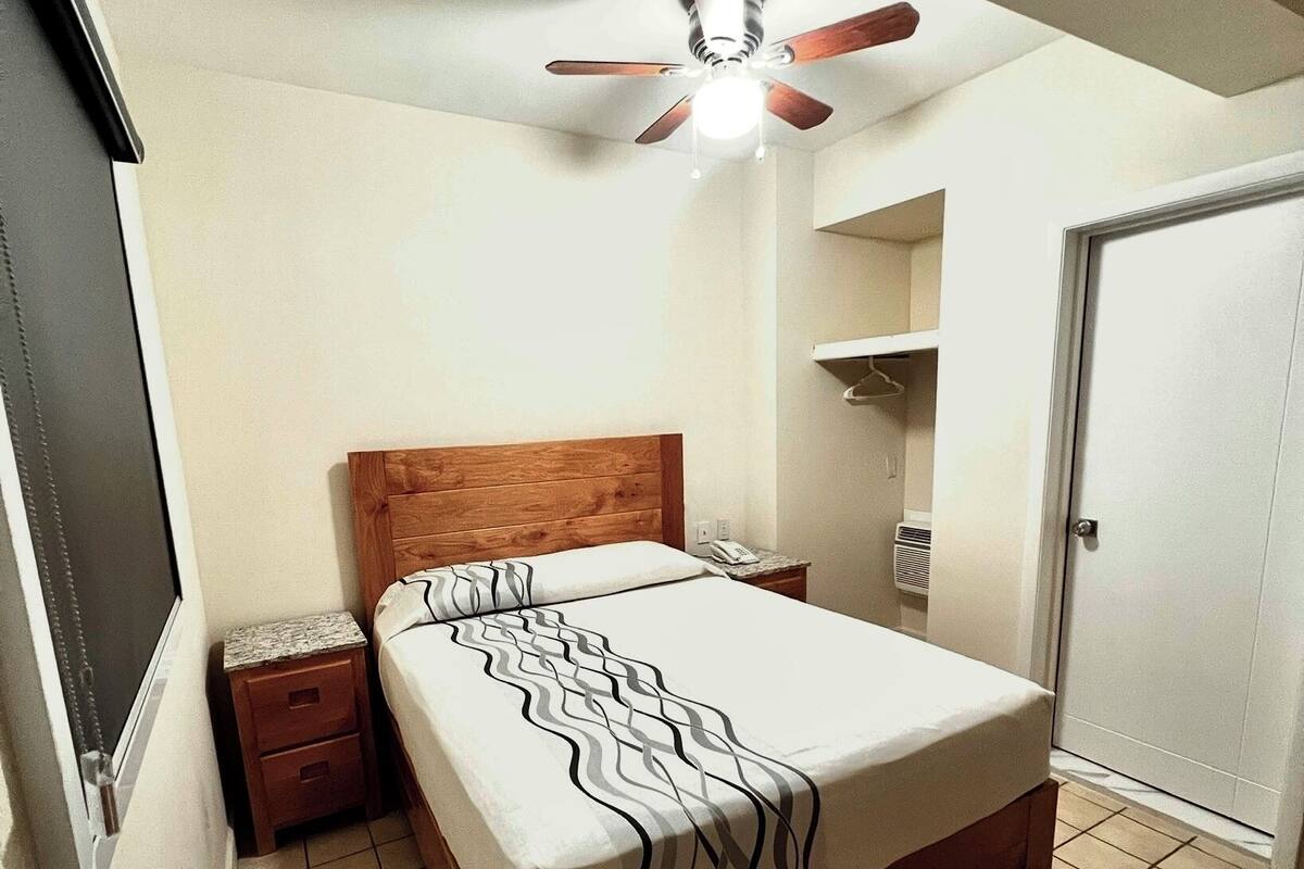 Room, 1 Double Bed | Blackout drapes, WiFi (free), bed sheets