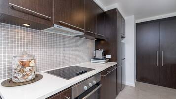 Microwave, stovetop, dishwasher