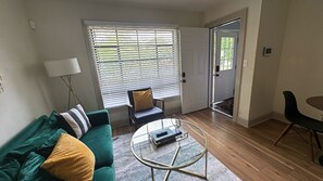 TV - PROMO: 10% Weekly • 15% Monthly | West End Duplex (Atlanta)