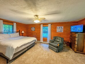 3 bedrooms, desk, free WiFi, bed sheets