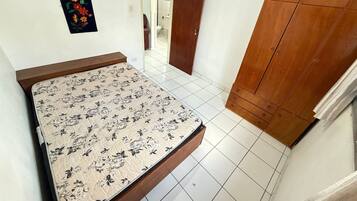 Apartamento família | 1 quarto, ferros/tábuas de passar roupa, Wi-Fi de cortesia