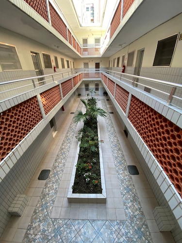 Pé na Areia Praia da Guilhermina IV