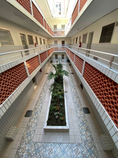 Pé na Areia Praia da Guilhermina IV