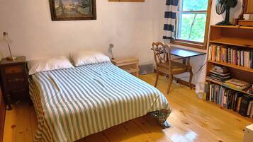 3 camere, una scrivania, Wi-Fi gratuito