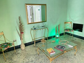 Interior - Pé na areia Canto do Forte III (Praia Grande)