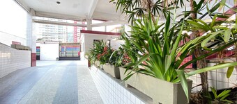 Pé na areia Canto do Forte III