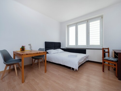 Uniwersytecka Standard Studio