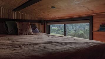 1 dormitori i roba de llit