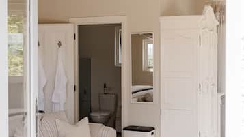 Deluxe Suite, Mountain View | Living area | 42-inch Smart TV with satellite channels, Netflix, streaming services