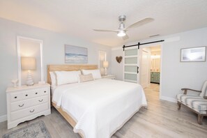 4 bedrooms, desk, iron/ironing board, travel cot