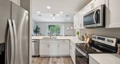 The Balboa - Modern Luxury Getaway