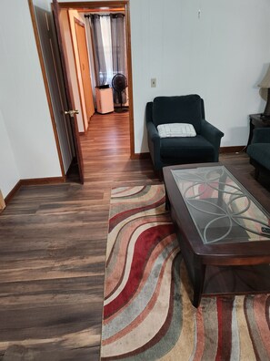 Interior - Chic corporate apartment in wonderful Pittsfield with AC, WiFi (Pittsfield)