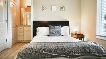 3 soverom, strykejern/-brett, reiseseng for barn og wi-fi (inkludert)