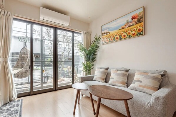 Family Apartment (with Balcony) No Cleaning Service Eco, Non Smoking | Living area | Flat-screen TV - toukyouryokan-takasago (Tokyo)