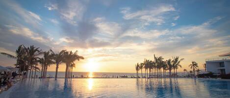 Outdoor pool, a heated pool