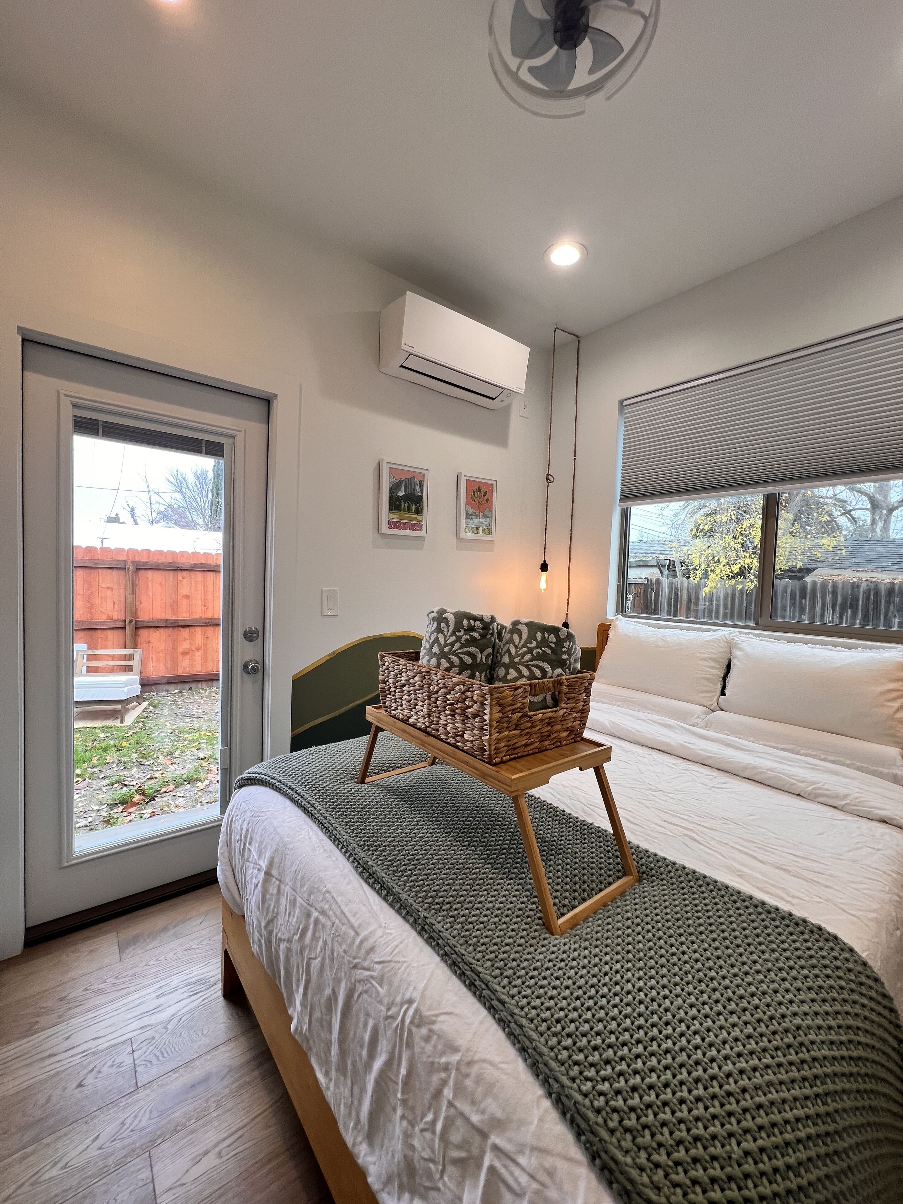 1 habitación, tabla de planchar con plancha, wifi gratis y ropa de cama 