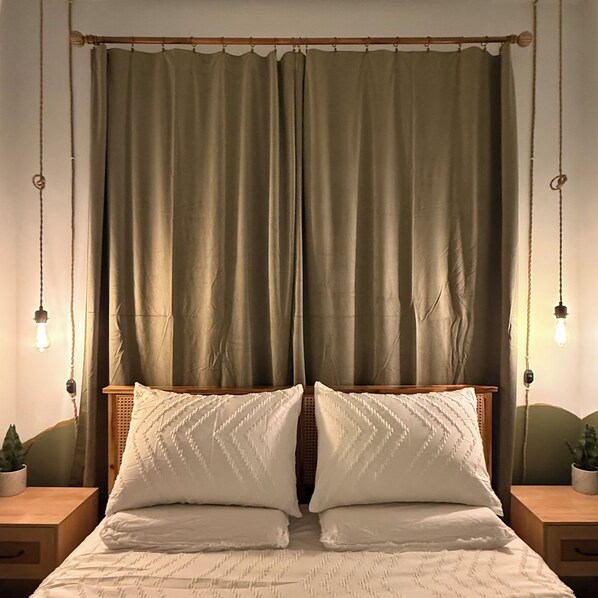 1 bedroom, iron/ironing board, free WiFi, bed sheets