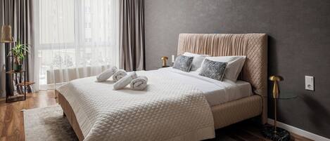 2 chambres, fer et planche à repasser, Wi-Fi, draps fournis