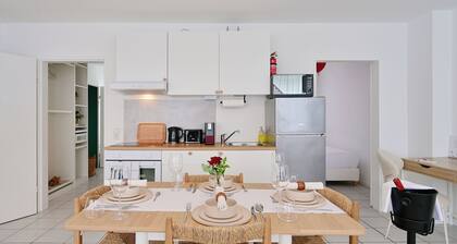 Beautiful and spacious 4-Room Apt in Wupper City Center with Kitchen, free Wifi