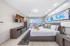 2 bedrooms, iron/ironing board, WiFi