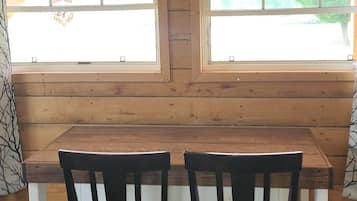1 camera, ferro/asse da stiro, Wi-Fi, lenzuola