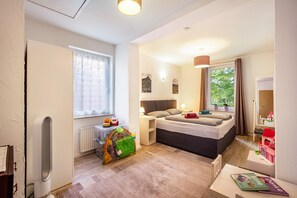 2 habitaciones, tabla de planchar con plancha y wifi gratis 