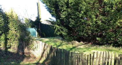 Caravane 'En Pleine Nature' avec terrasse et jardin privés
