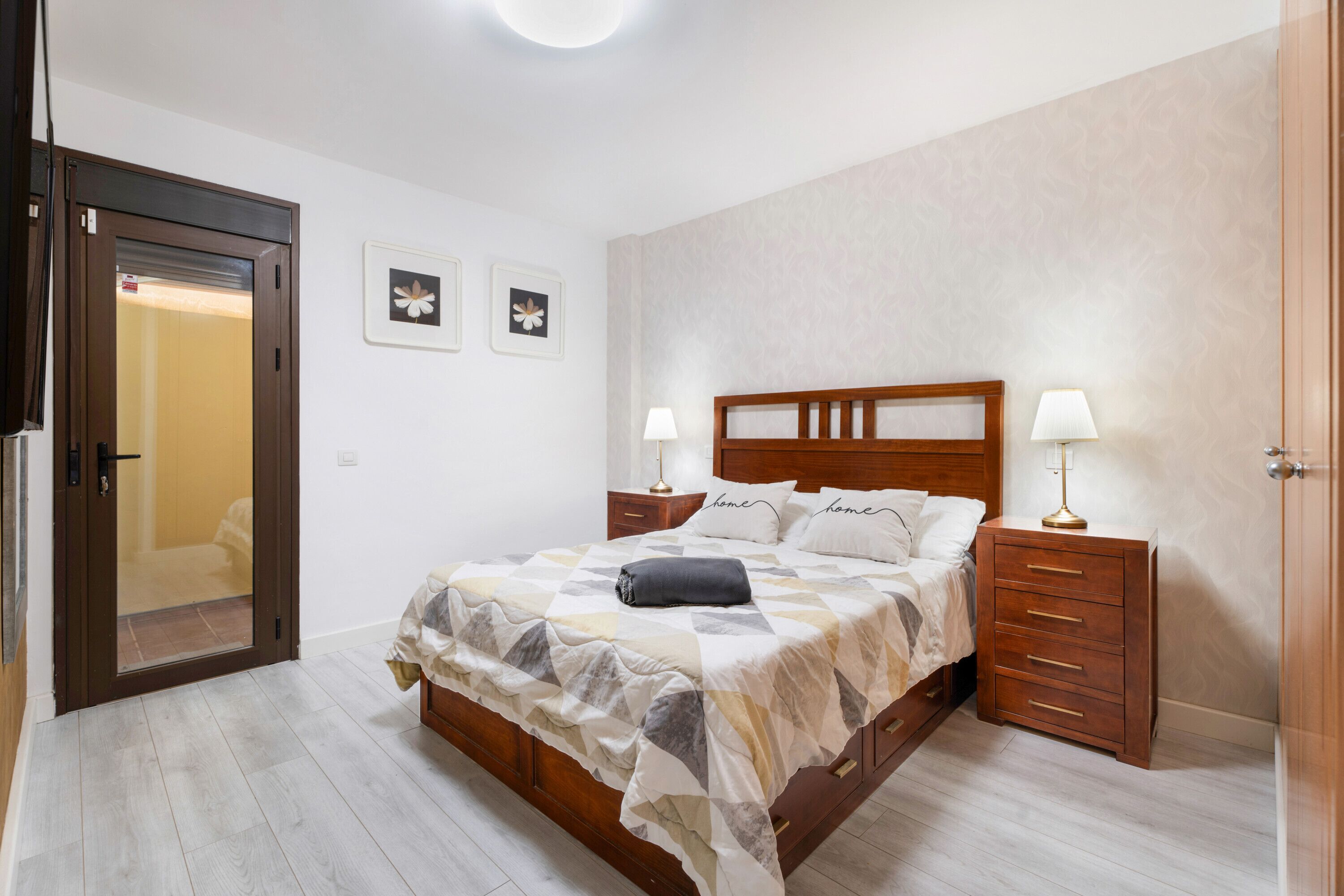 2 habitaciones, wifi gratis y ropa de cama 