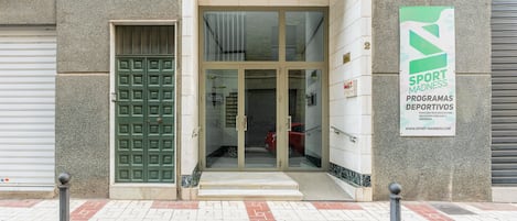تفاصيل الفندق من الخارج
