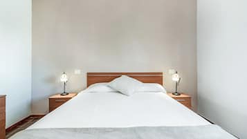 3 bedrooms, free WiFi, bed sheets