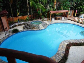Outdoor pool - Stefanie Grace Paradise Inn & Restobar (Loboc)