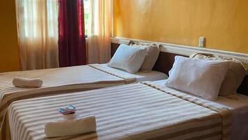 Twin Room, River View | Free WiFi