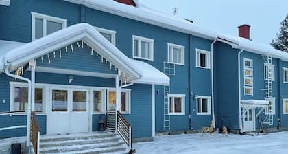Perhehuone - Järvinäköala - Lapin Satu Hotelli