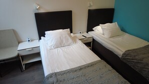 1 bedroom, internet, bed sheets