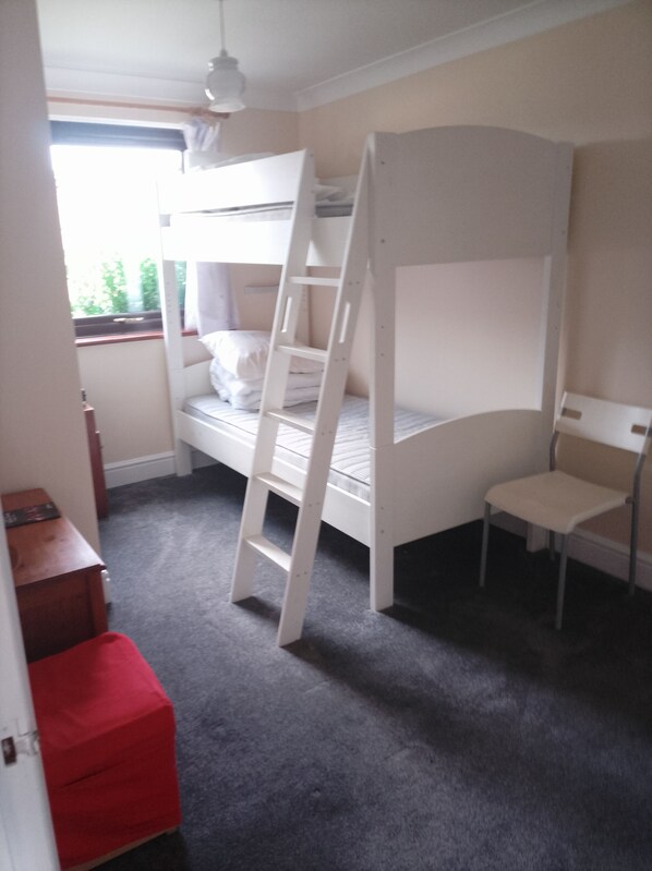 2 bedrooms, WiFi, wheelchair access