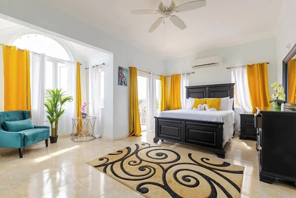 2 bedrooms, iron/ironing board, WiFi, bed sheets - Modern 2br House w/Pool and Sea View in Ocho Rios (Ocho Rios)