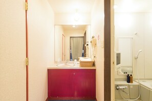 Hair dryer, bidet, towels, shampoo - STARRY SKY COTTAGE 17 (Kitami)