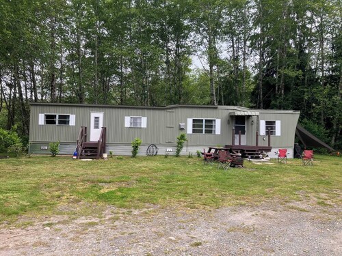 2-bedroom home on quiet dead end street near Ruby Beach and Hoh Rainforest