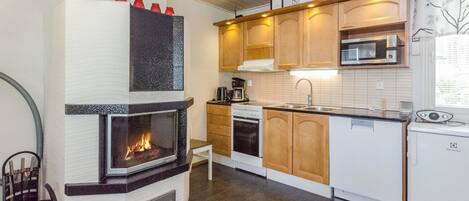 Réfrigérateur, micro-ondes, lave-vaisselle